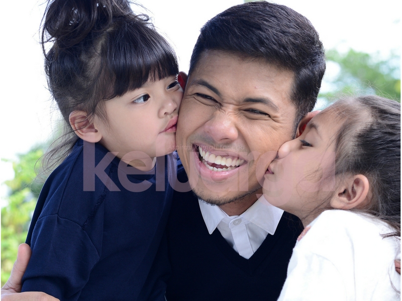 Punya 2 Anak Perempuan Comel, Nabil Kongsi Cara Anak Tak 